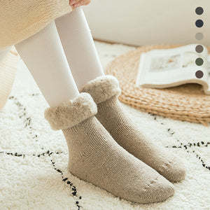 Women Warm And Cozy Winter Sleeping Socks