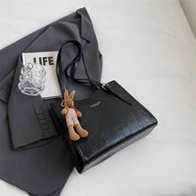 Load image into Gallery viewer, Women&#39;s Minimalist Zipper Tote Bag