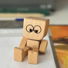 Load image into Gallery viewer, Ristende tremannfigur