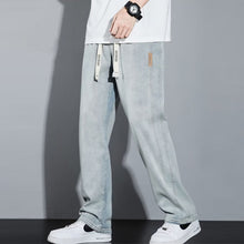 Load image into Gallery viewer, Men&#39;s Loose Straight Jeans