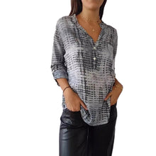 Load image into Gallery viewer, Casual Pockets Pleated Blouses