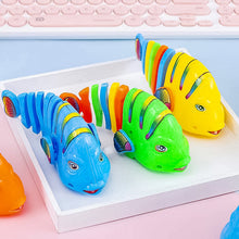 Load image into Gallery viewer, Clockwork Swinging Cartoon Fish Toys
