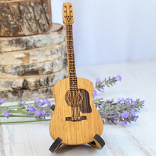 Load image into Gallery viewer, Tre Akustisk Gitar Plekterboks