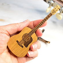 Load image into Gallery viewer, Tre Akustisk Gitar Plekterboks