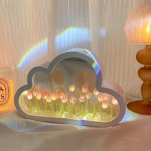 Load image into Gallery viewer, Cloud Tulip Lamp