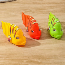 Load image into Gallery viewer, Clockwork Swinging Cartoon Fish Toys