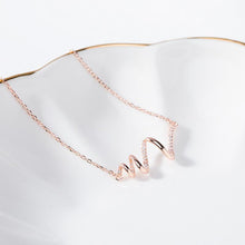 Load image into Gallery viewer, Simple Elegant Wave Necklace