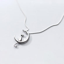 Load image into Gallery viewer, Cat pendant necklace