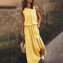 Load image into Gallery viewer, Loose Fit Slit Maxi Dress